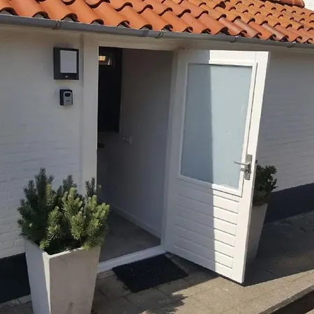 Prázdninový dům Tiny Beachstudio *